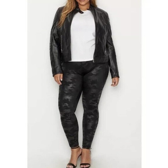 SPANX Faux Leather Camo High Waist Seamless Leggings XL Slimming Athleisure W21 - Picture 1 of 11